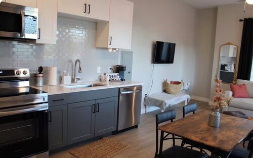 Cowtown Skyline Studio in the Heart of Fort Worth