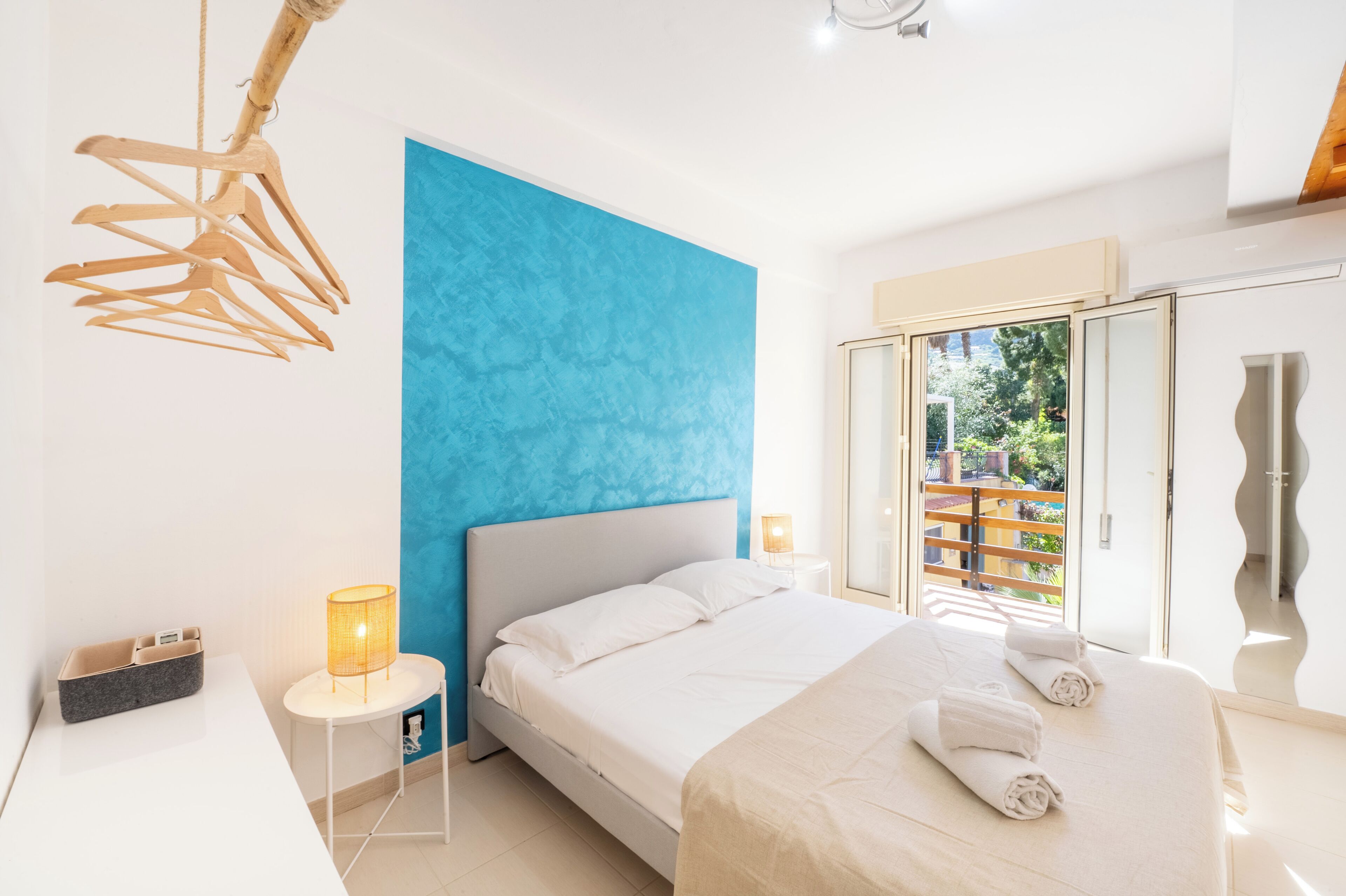 2 室のベッドルーム、アイロン / アイロン台、WiFi、ベッドシーツ