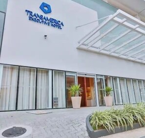 Exterior detail - Campos Apart-Transamérica Executive LUXURY 7-B (Campos dos Goytacazes)