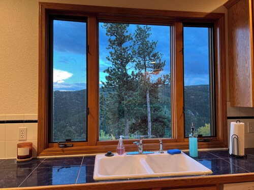 Rocky Ridge Retreat in Nederland