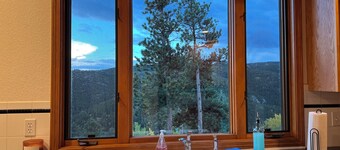 Rocky Ridge Retreat in Nederland