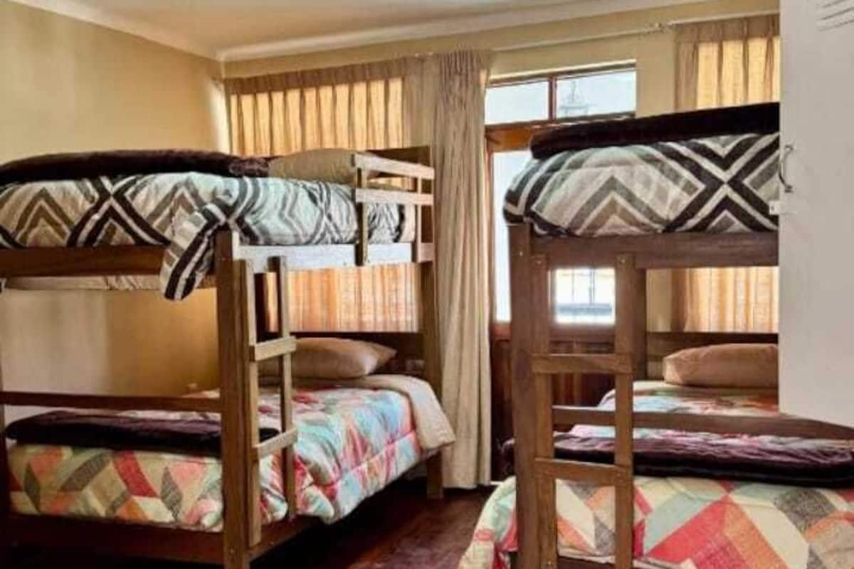 Yhteismajoitus, kaupunkinäköala | Työpöytä, kannettavalle tietokoneelle sopiva työtila, ilmainen Wi-Fi