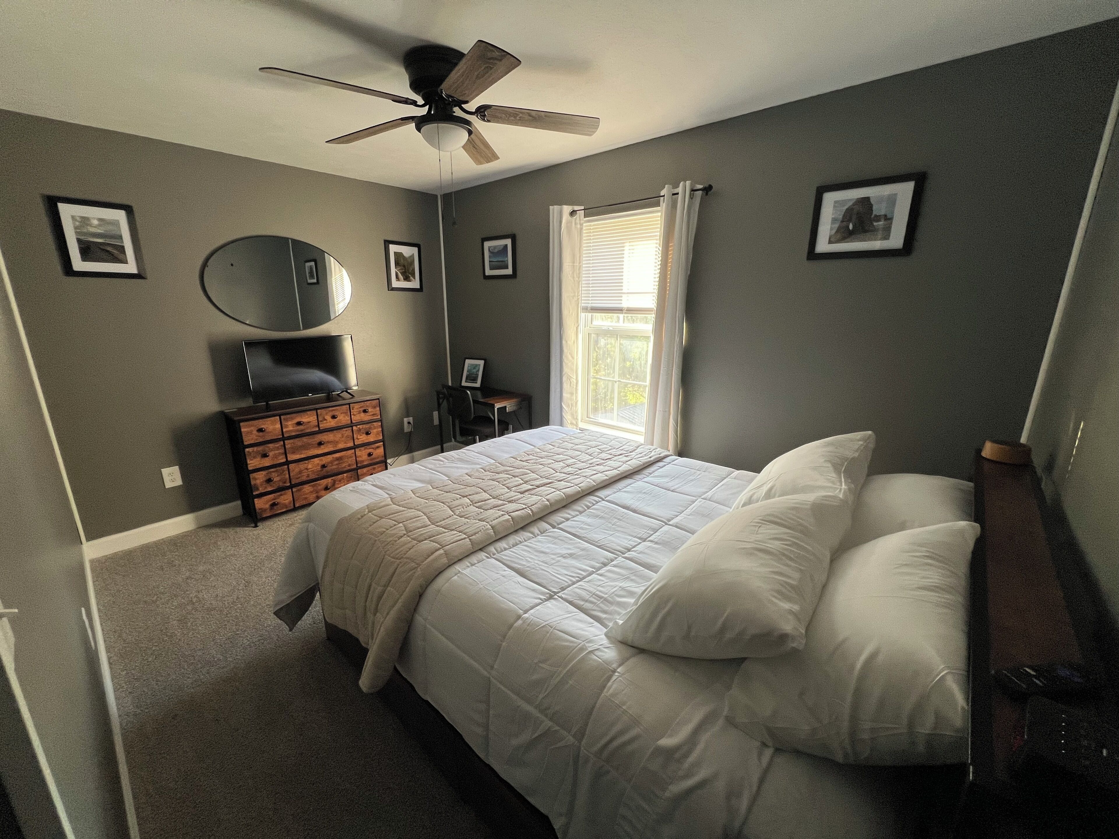 3 bedrooms, iron/ironing board, free WiFi, bed sheets