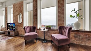Interior - Downtown Dallas - Sleeps 6 People! - Gym - Pool (Dallas)
