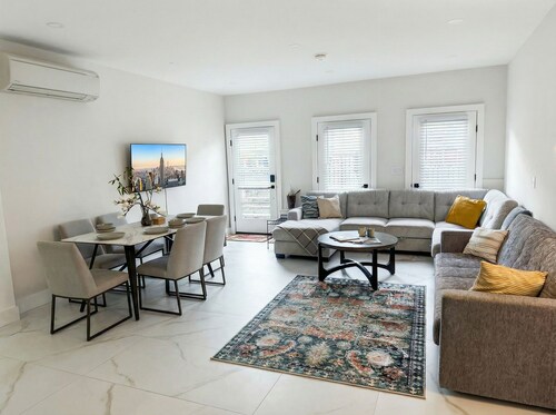 Easy Access 3Bed 2Bath Fully Furnished Quick to NYC, EWR, Dream Mall, Stadium