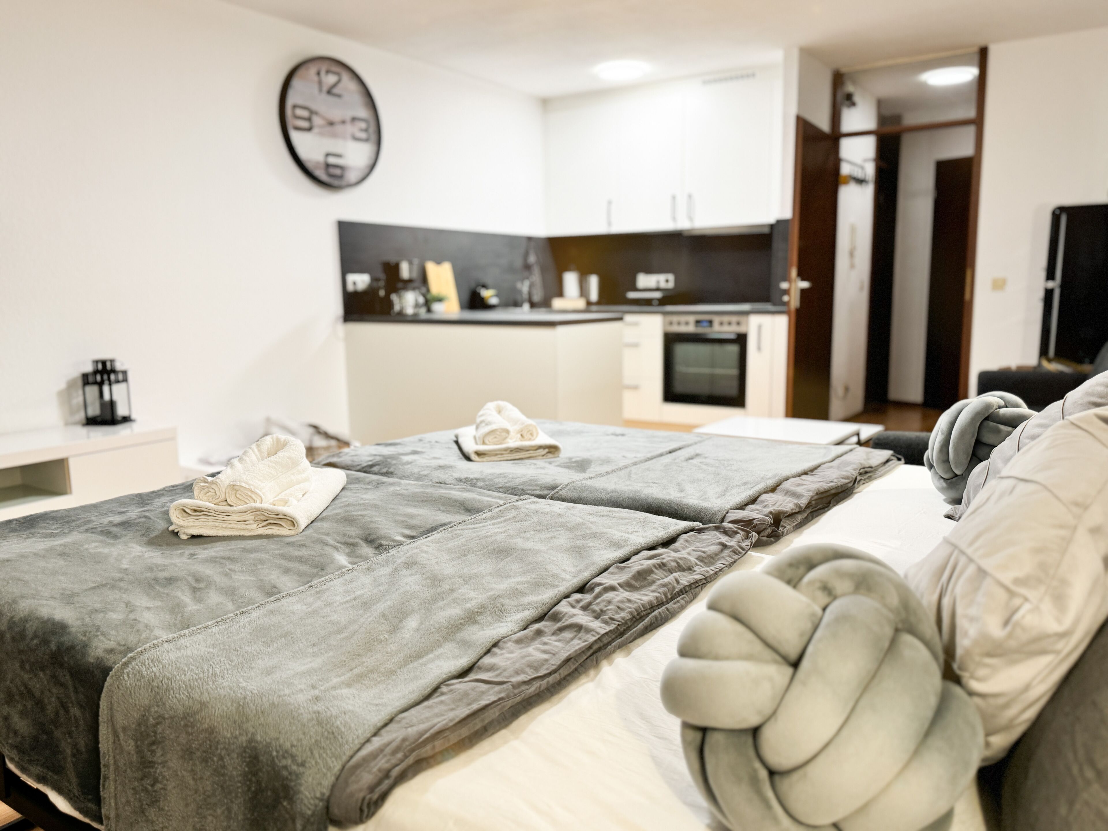 Bügeleisen/Bügelbrett, WLAN, Bettwäsche