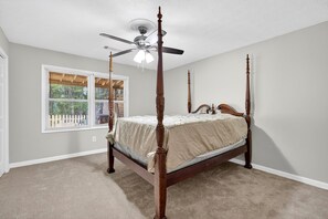 3 dormitorios, tabla de planchar con plancha, wifi gratis y ropa de cama