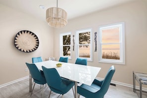 Dining - Soundfront Corolla Home with Hot Tub & Sunset Views! (Corolla)