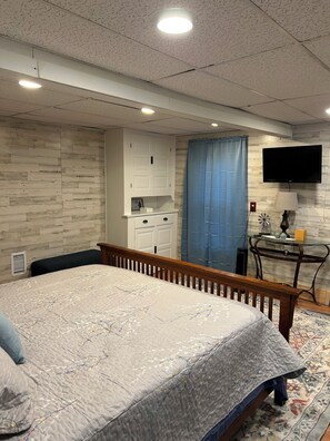 1 habitación, tabla de planchar con plancha, wifi y ropa de cama 