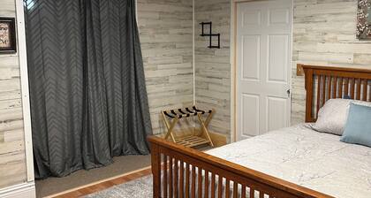 Gorgeous 1-bedroom apartment in quiet neighborhood.