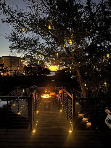 Sunset Canopy at Harbourtown