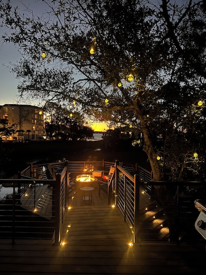 Sunset Canopy at Harbourtown