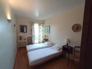 3 bedrooms - Apartment for 6 people. (DAMGAN)