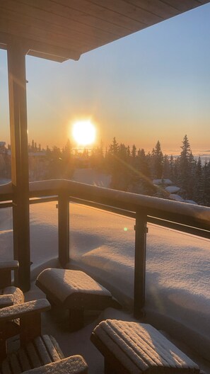 Premium Apartment, 2 Bedrooms, Non Smoking, Slope side | Property grounds
