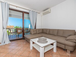 Living area - Apartments Lacic by Interhome (Crikvenica)
