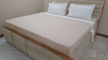 Silitysrauta/-lauta, internet, vuodevaatteet