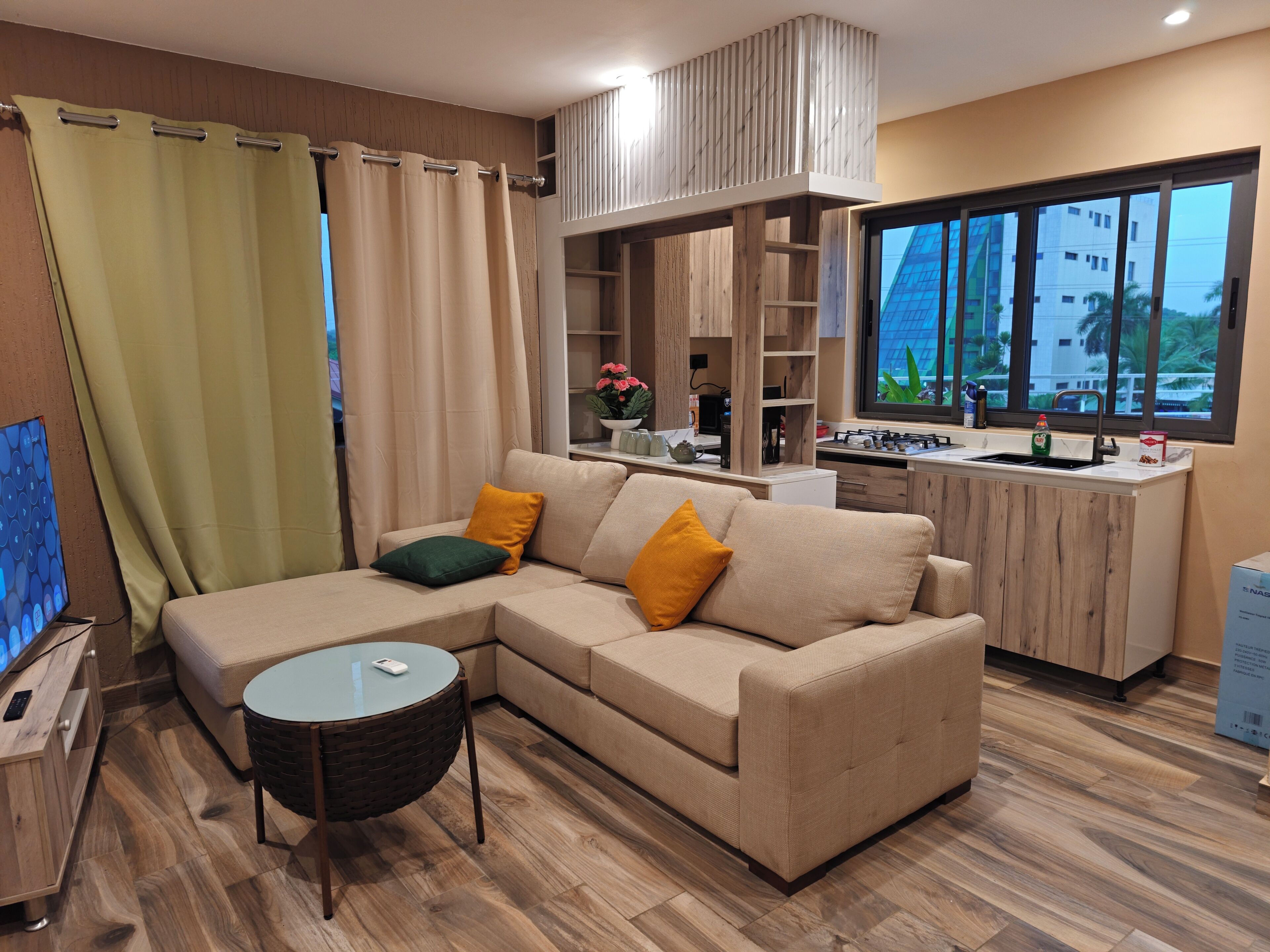 Smart TV, video games