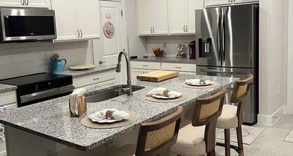 2-bedroom townhome in fabulous Wesley Chapel, access to Epperson Lagoon.