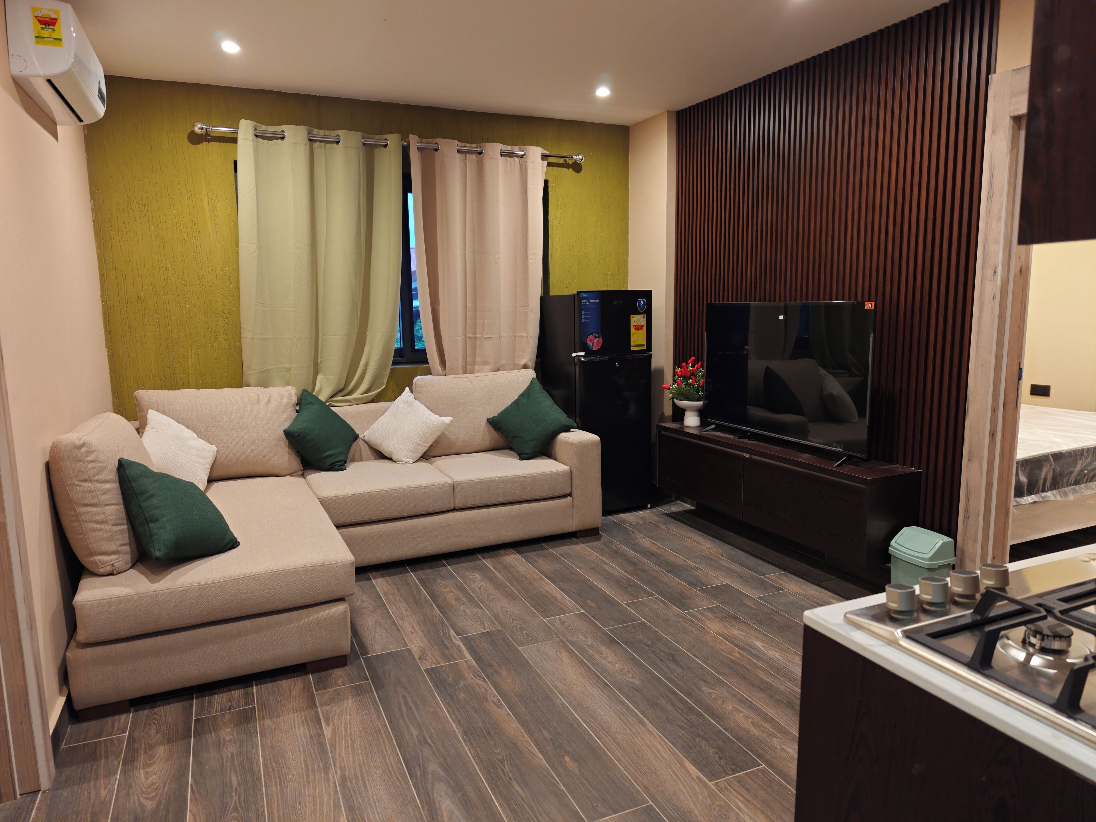 Smart TV, video games