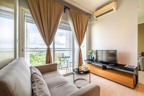 Living area - Beachfront, One bedroom at veranda Residence Pattaya (Sattahip)