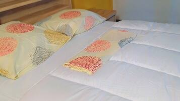 1 chambre, fer et planche Ă repasser, Wi-Fi, draps fournis