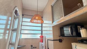 Micro-ondes, plaque de cuisson