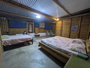 WiFi, bed sheets