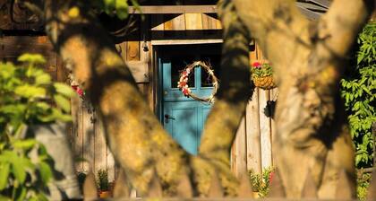 Pracownia Boruja Heritage Country House –4 Bedrooms, Large Garden, Near the Lake