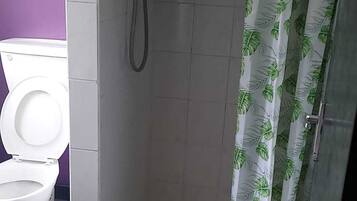 House, 4 Bedrooms, Smoking, Patio | Bathroom