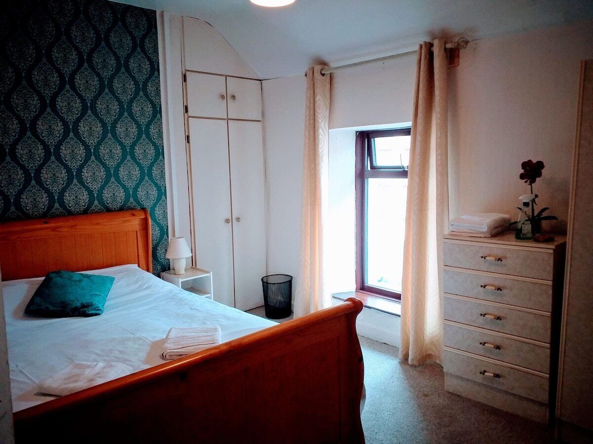 4 bedrooms