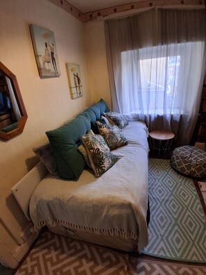 House, 3 Bedrooms, Smoking, Patio | Living room - Wexford Townhouse With Private Garden (Wexford)