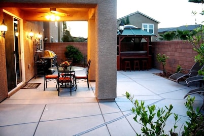 Private Home w/ Game Room & Spa!