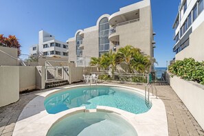 Pool - Seaspray 3 Bedroom Apartment with Ocean Views (Kings Beach)