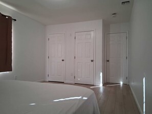 3 Schlafzimmer, Bügeleisen/Bügelbrett, WLAN, Bettwäsche