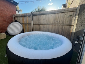 Outdoor spabad