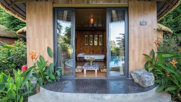 Trippelrum för familj - uteplats - utsikt mot poolen | Detalj exteriör