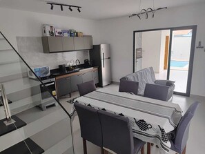 Interior - Refuge 1 Indaiá Beach Bertioga 150 meters from the sea (Bertioga)