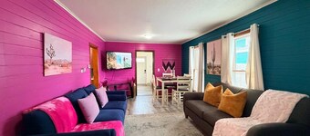 Romantic Cozy Cabin Downtown