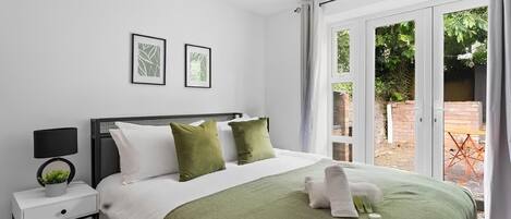 アイロン / アイロン台、WiFi、ベッドシーツ