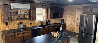 Rustic Barndominium Retreat