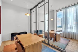 Dining - Luxury Studio in Best Location. (Miami)