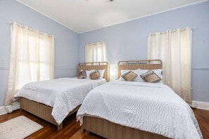 熨斗/熨衣板、WiFi、床单