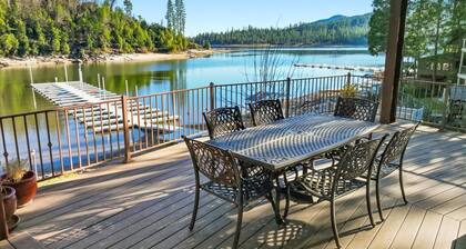 New! O'Connor Lakefront with private dock/spa/firepit!