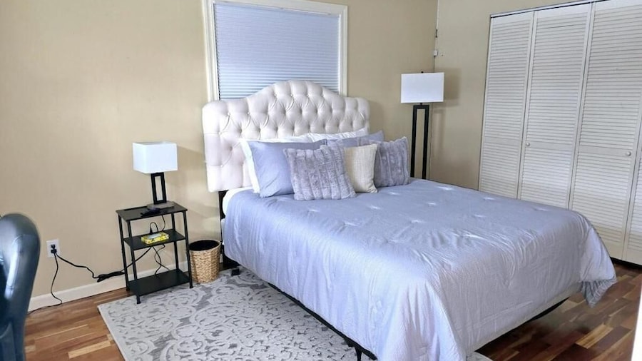 Little House on E Street