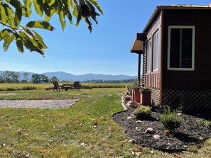 Property grounds - Tiny Cabin in NC with Big Views of the Blue Ridge Mountains from every window (Sparta)