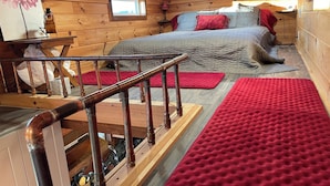 Unclassified image, 5 of 31, button - Tiny Cabin in NC with Big Views of the Blue Ridge Mountains from every window (Sparta)