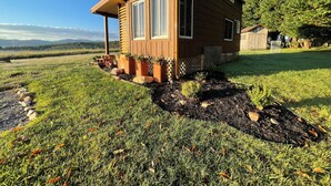 Unclassified image, 2 of 31, button - Tiny Cabin in NC with Big Views of the Blue Ridge Mountains from every window (Sparta)