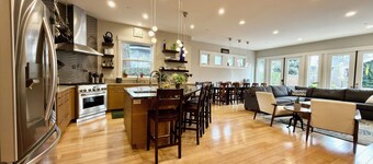 Super Bowl Find!  Spacious 4-bedroom house in San Jose for Super Bowl Fans!