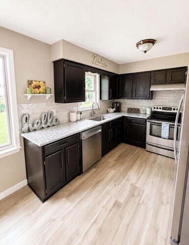 Cozy De Soto Retreat w/ Game Room & Gym - Sleeps 6