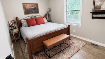 3 chambres, fer et planche à repasser, Wi-Fi gratuit, draps fournis